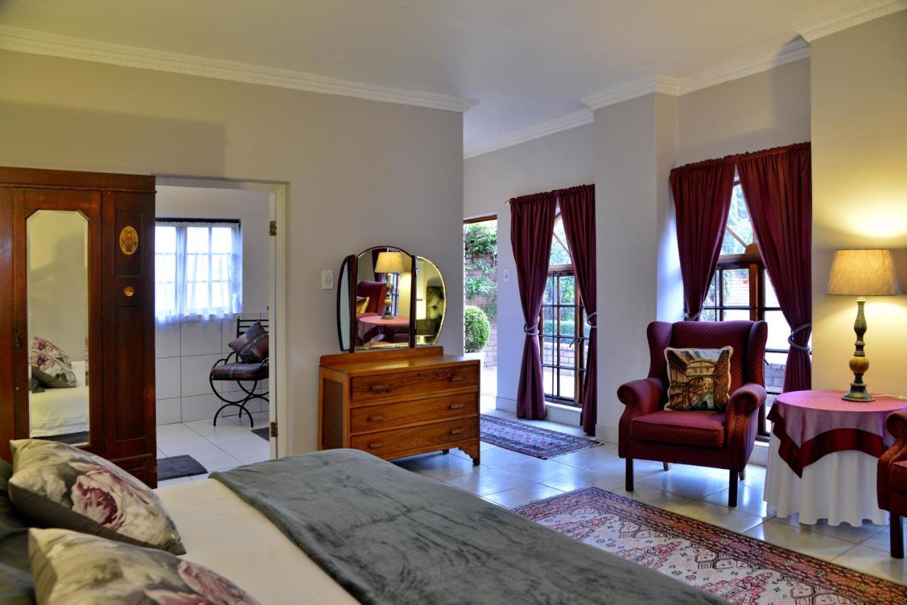 Owls Loft Guest House Midrand Bagian luar foto