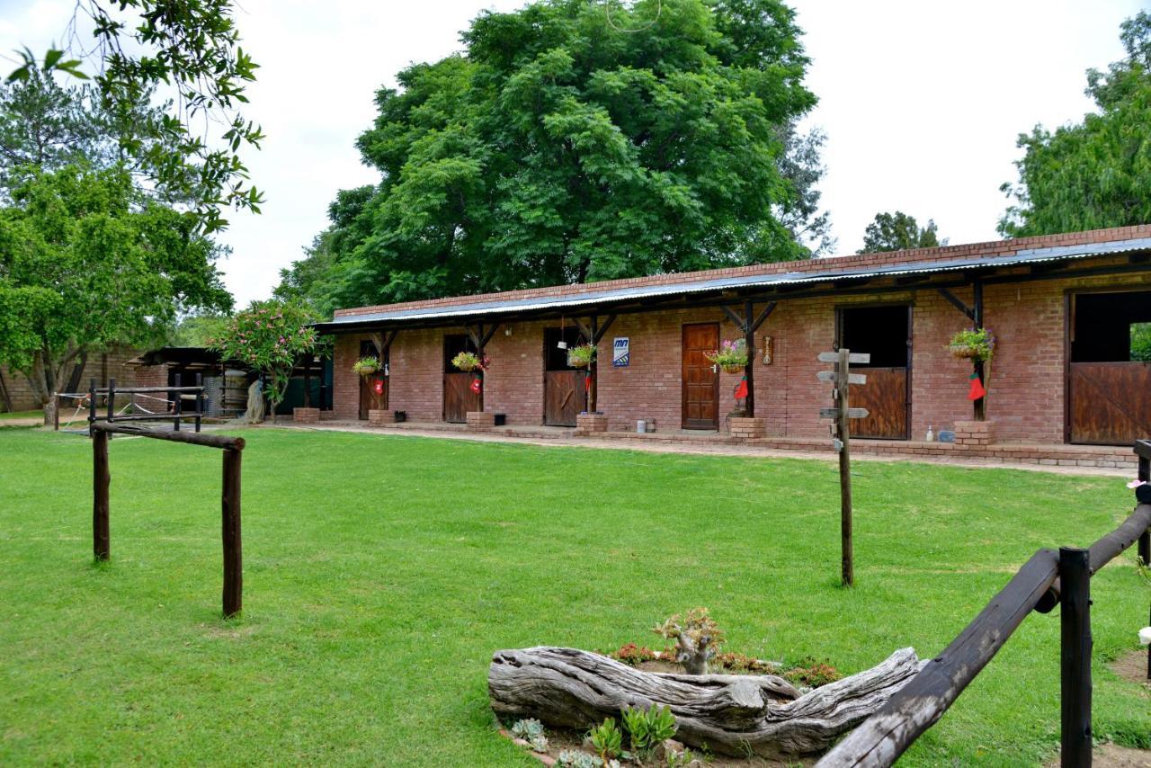 Owls Loft Guest House Midrand Bagian luar foto
